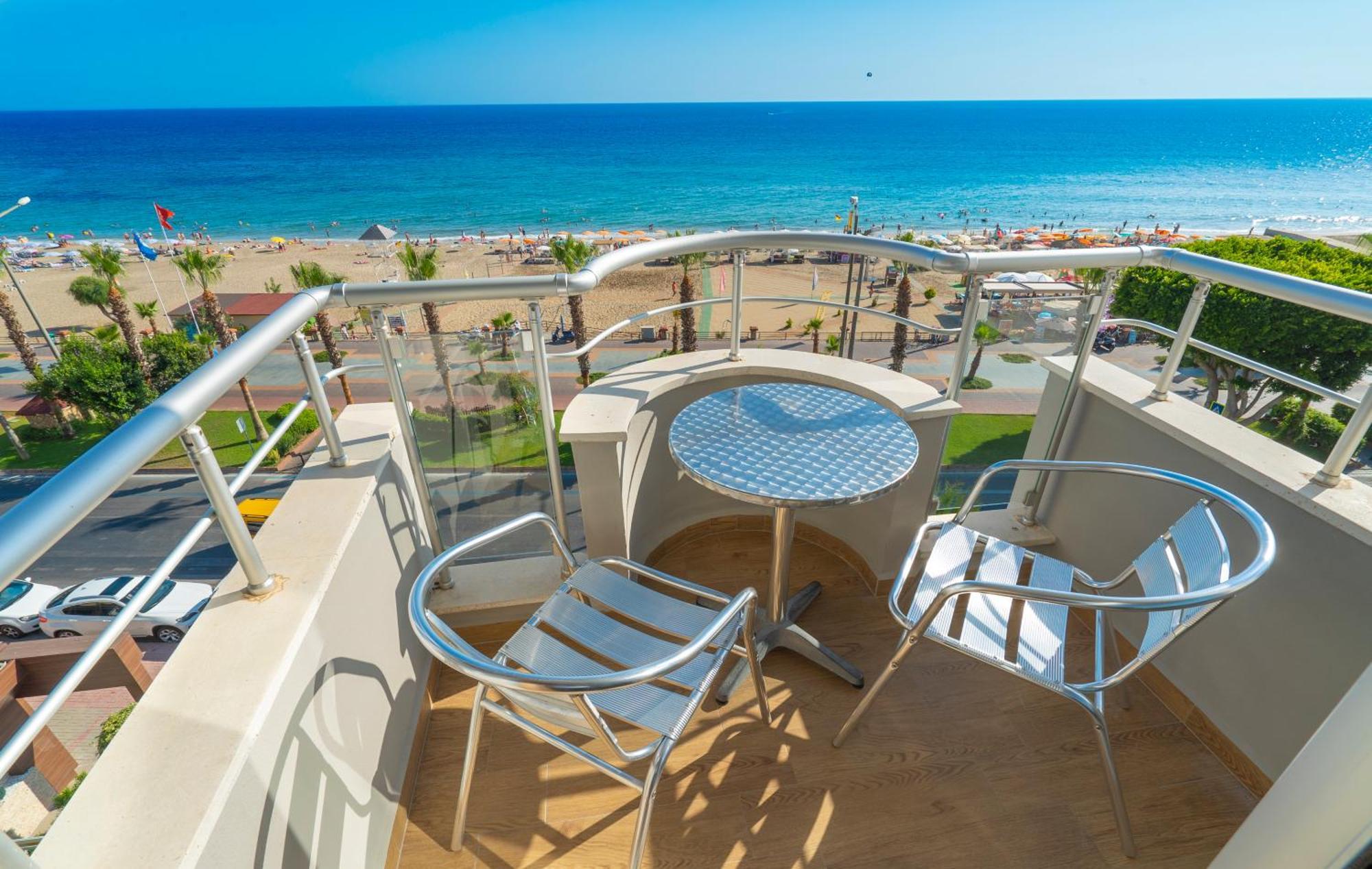 Kleopatra Celine Hotel Alanya Exterior photo