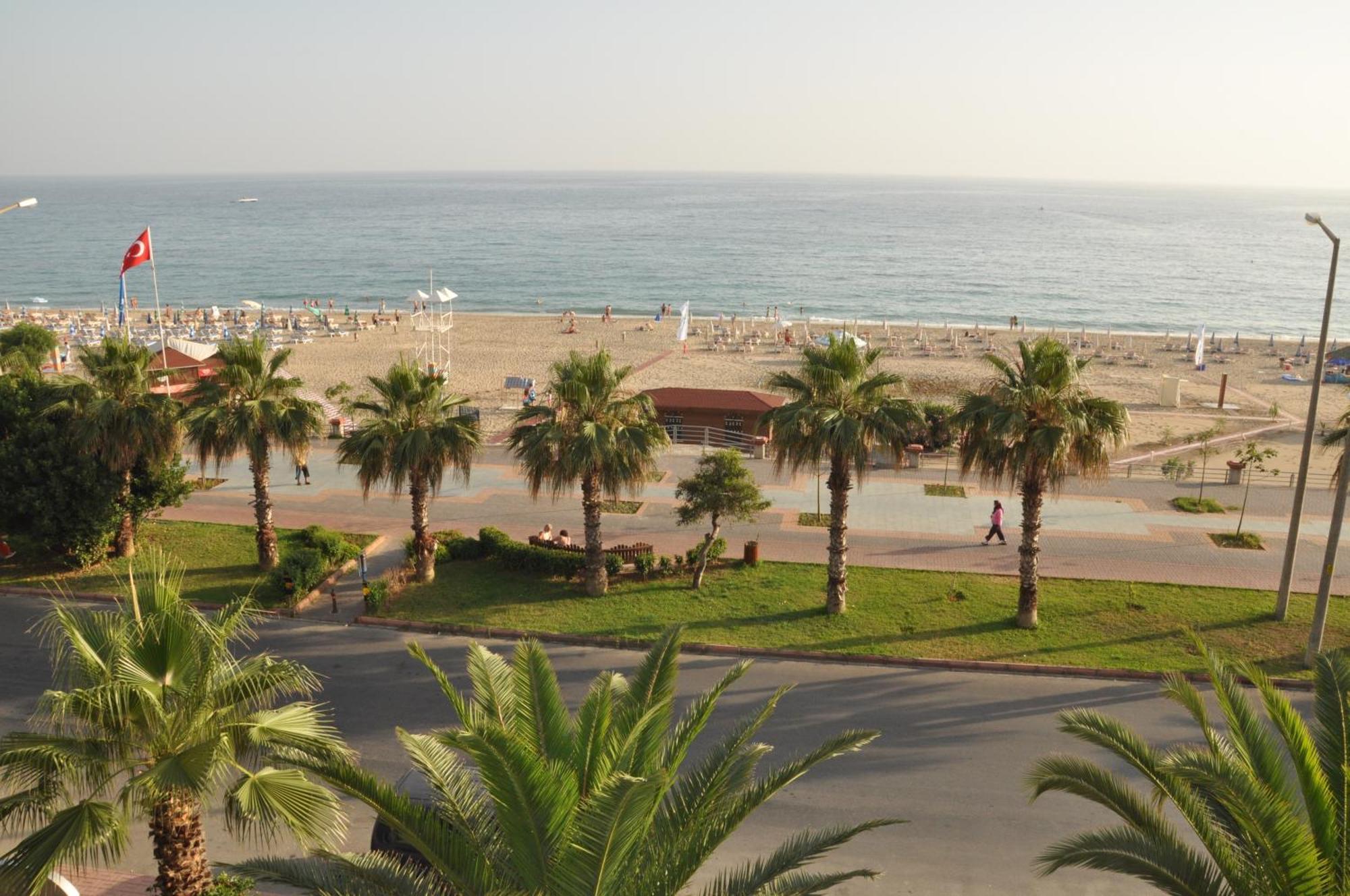 Kleopatra Celine Hotel Alanya Exterior photo