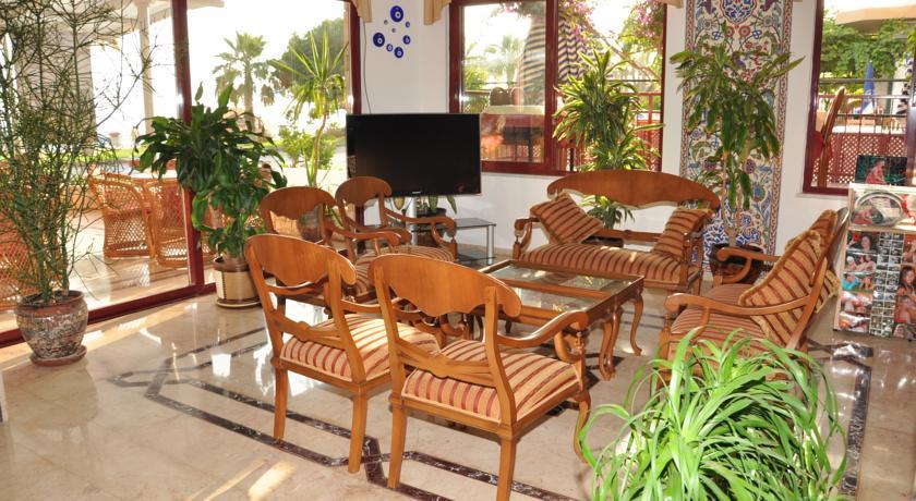 Kleopatra Celine Hotel Alanya Exterior photo